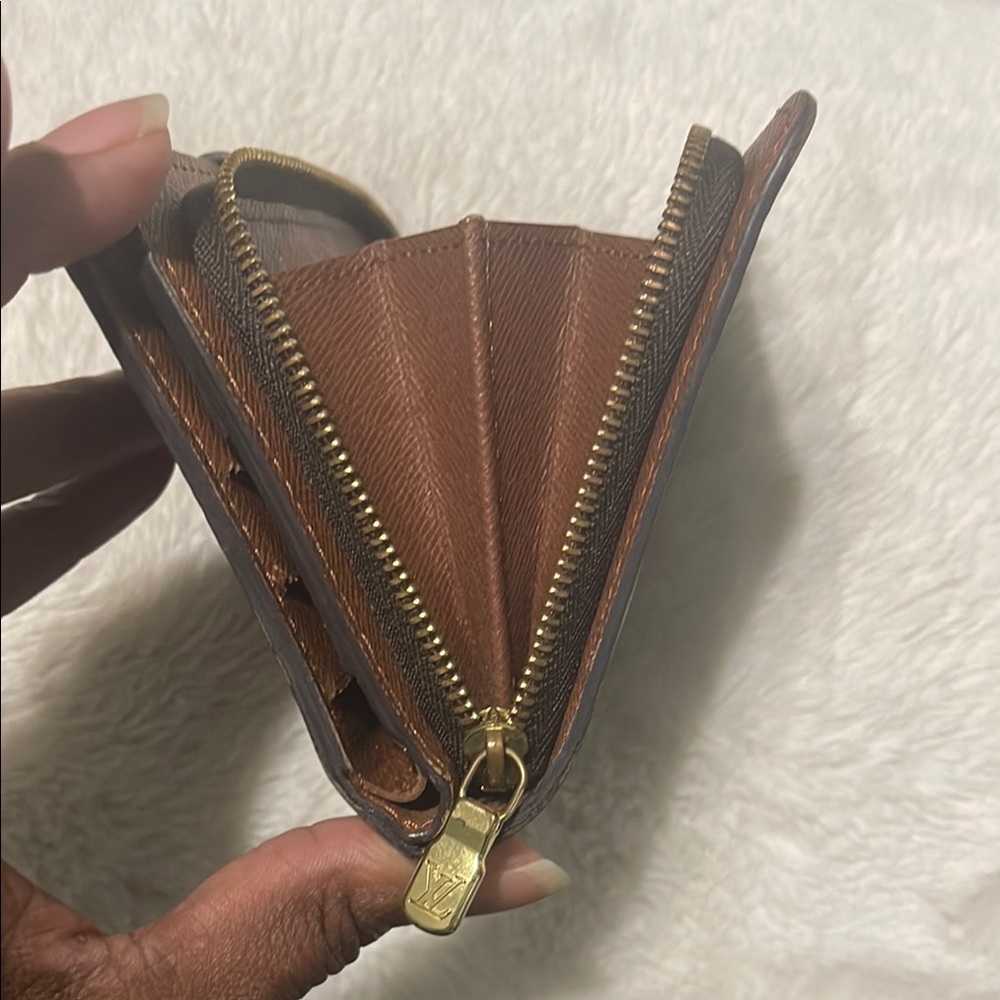 Authentic Louis Vuitton Monogram Compact Zip Bifold Wallet - Picture 12 of 14